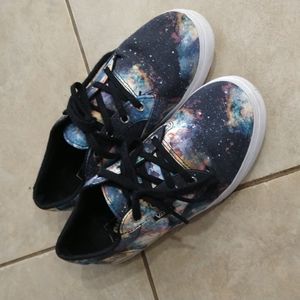 Galaxy Vans Size 4 in Women's